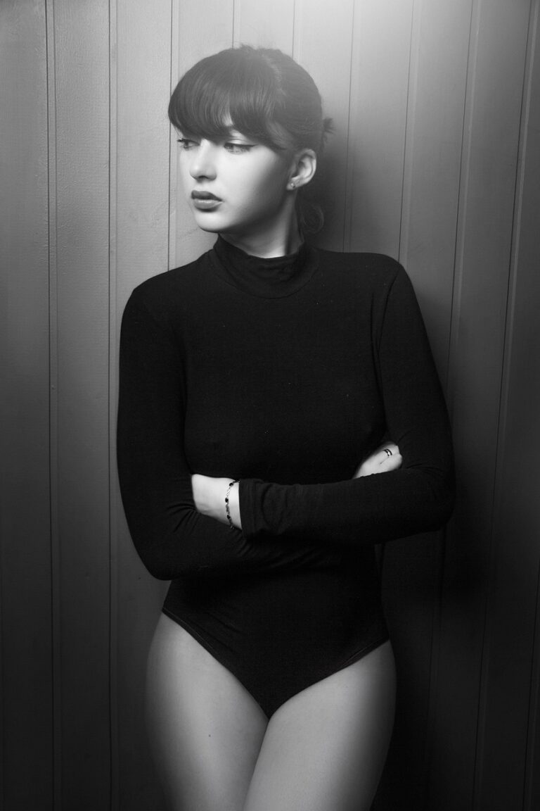 photo-session-in-bodysuit-1759810_1280